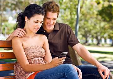 twitter driving couples towards infidelity break ups study
