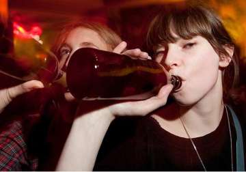 beware a single drink at 14 can make your kid become binge drinker