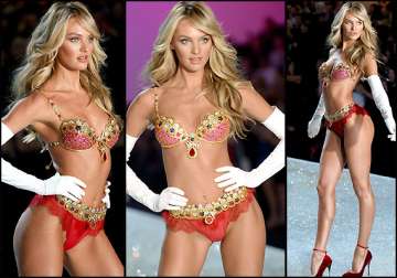 victoria s secret model candice stuns all in fantasy bra worth 10 million see pics