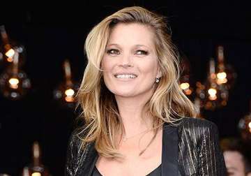 kate moss resorts to weight loss treatments