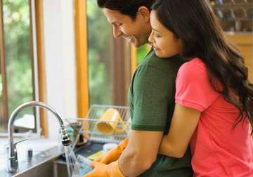 getting hitched go for partner who shares household chores see pics