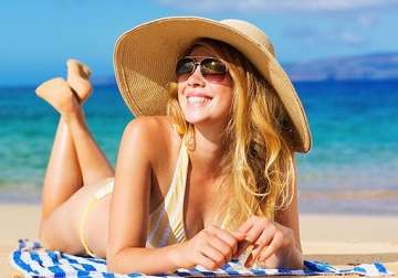 tips to protect hair against summer heat sweat see pics