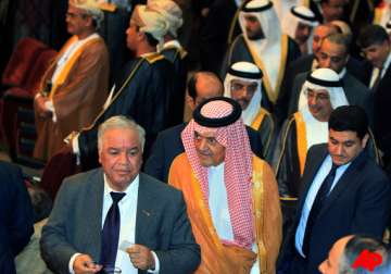 arab league stops short of suspending syria