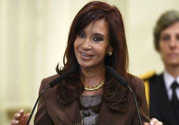 argentina president kirchner diagnosed with thyroid cancer to undergo surgery