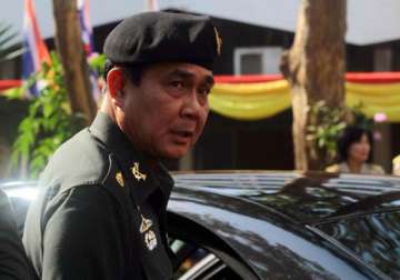 thai military seizes power in coup imposes curfew