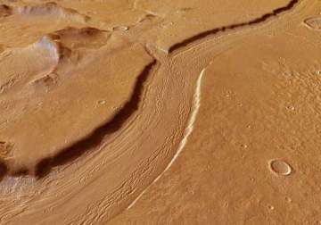 astronomers discover remnants of 1500 km long river on mars