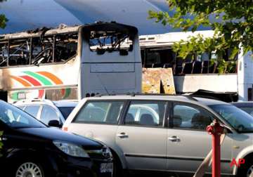 eight killed dozens injured in suicide bomb attack on israelis in bulgaria