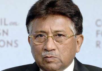 attempt made to hurl shoe at musharraf in uk