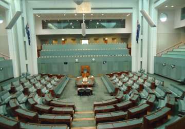 australian parliament divided over debt ceiling