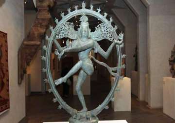 australian gallery refuses to return 5 mn shiva idol