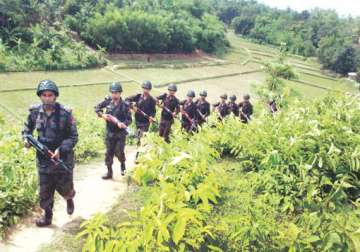 bangladesh myanmar exchange fire in fresh border tension