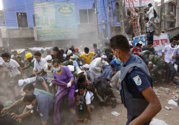 bangladesh building collapse toll rises to 328