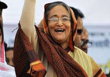 bangladesh president invites hasina to form government