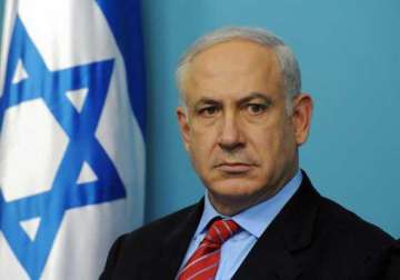 benjamin netanyahu vows more attacks as rocket attack kills first israeli