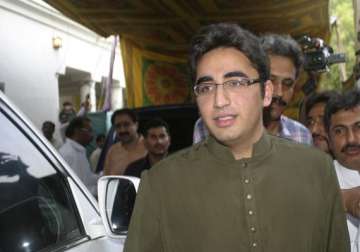 bilawal leaves pak after tiff with father zardari over ppp affairs