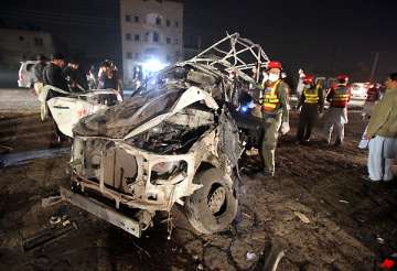 bomb kills 6 in northwest pakistan