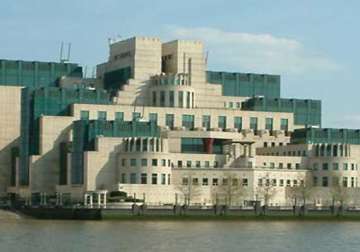 britain s mi6 paid 90 000 pounds to ex russian spy