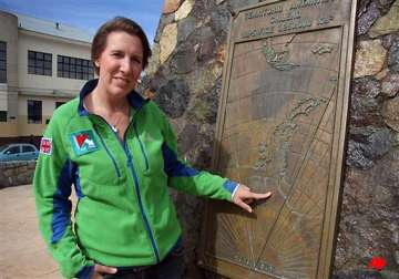 british woman tries historic antarctic crossing