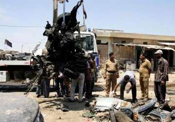 car bomb in baghdad shia suburb kills 4