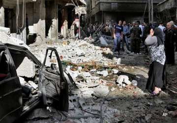 car bomb kills 30 in town north of syrian capital