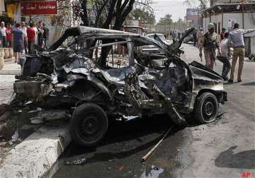 car bombs in baghdad iraqi town kill 21 people