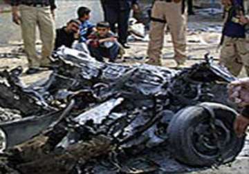 car bomb near iraqi military base kills 27