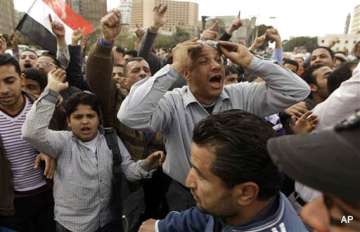 chaos deepens as clashes in egypt kill 13