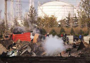 china company sorry for oil blasts that kill 47