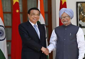 china gives top billing to manmohan s visit