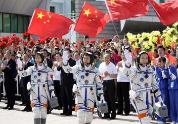 chinese astronauts may grow vegetables on moon