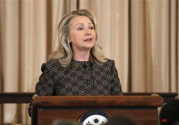 clinton lauds singh gilani for improvement in indo pak ties