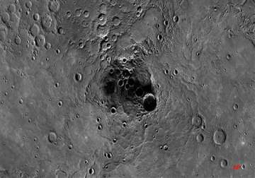 closest planet to sun mercury harbors ice nasa