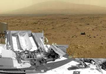 curiosity rover snaps billion pixel photo of mars