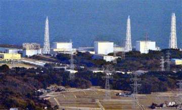 japan warns of 2nd explosion at n plant toll cross 10 000