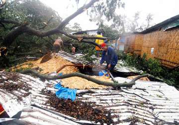 deth toll in philippines typhoon crosses 100