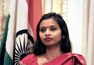 devyani khobragade nyt washington post cnn defend strip search of indian diplomat