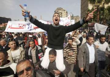 doctors lawyers join anti mubarak protests in cairo