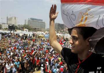 egypt protesters mass before military deadline