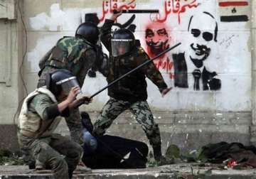 egypt military uses heavy hand in crushing protest