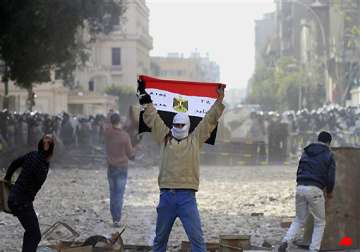 egyptians demand end to military rule 3 killed in violence