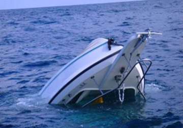 fishing boat sinks almost 25 feared dead in karachi