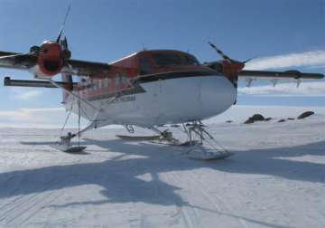 flight carrying 3 canadians missing in antarctica