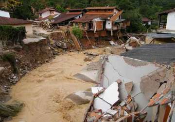 floods kill nine in brazil