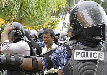 former maldives president nasheed arrested by police