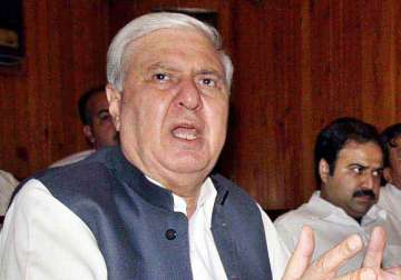 former pak interior minister escapes bid on life