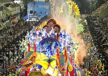 four die in fire on brazil carnival float
