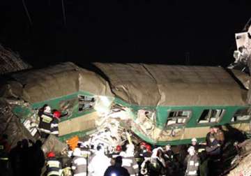fourteen killed 60 injured in polish train crash