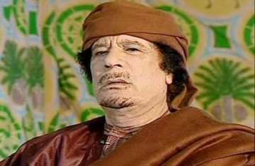 gadhafi may be wounded on the run says italian minister