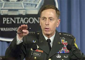 gen petraeus retires from us army to head cia