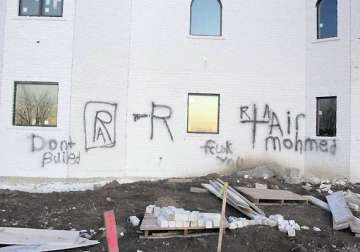 gurdwara vandalised in us with anti muslim graffiti